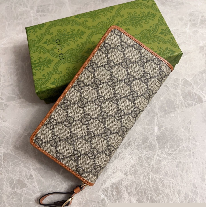 G*u*i wallets & purse